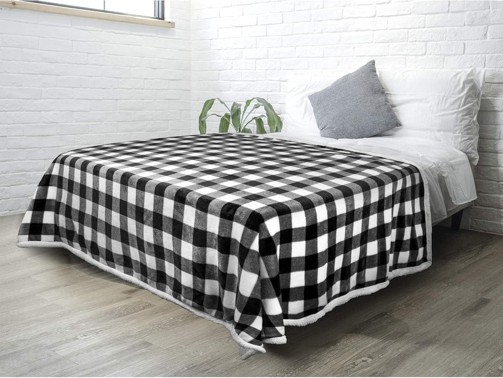 King Checkered Sherpa Blanket Couch Sofa Bed, White Black, 90X108
