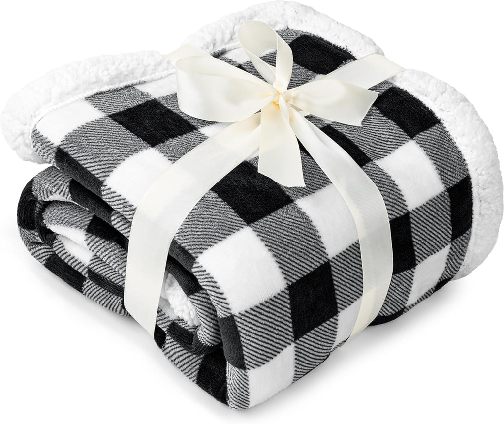 King Checkered Sherpa Blanket Couch Sofa Bed, White Black, 90X108