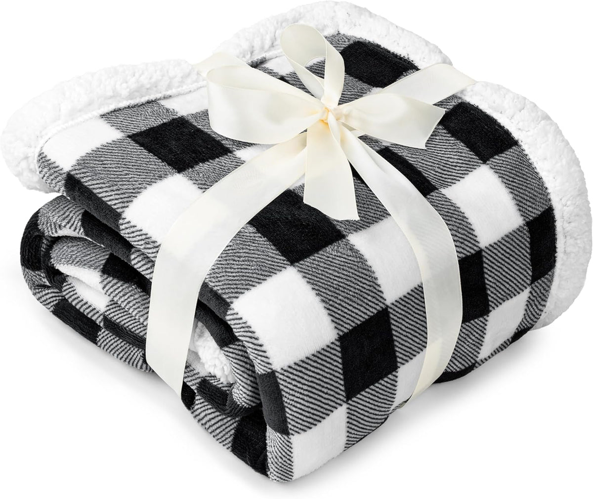 King Checkered Sherpa Blanket Couch Sofa Bed, White Black, 90X108
