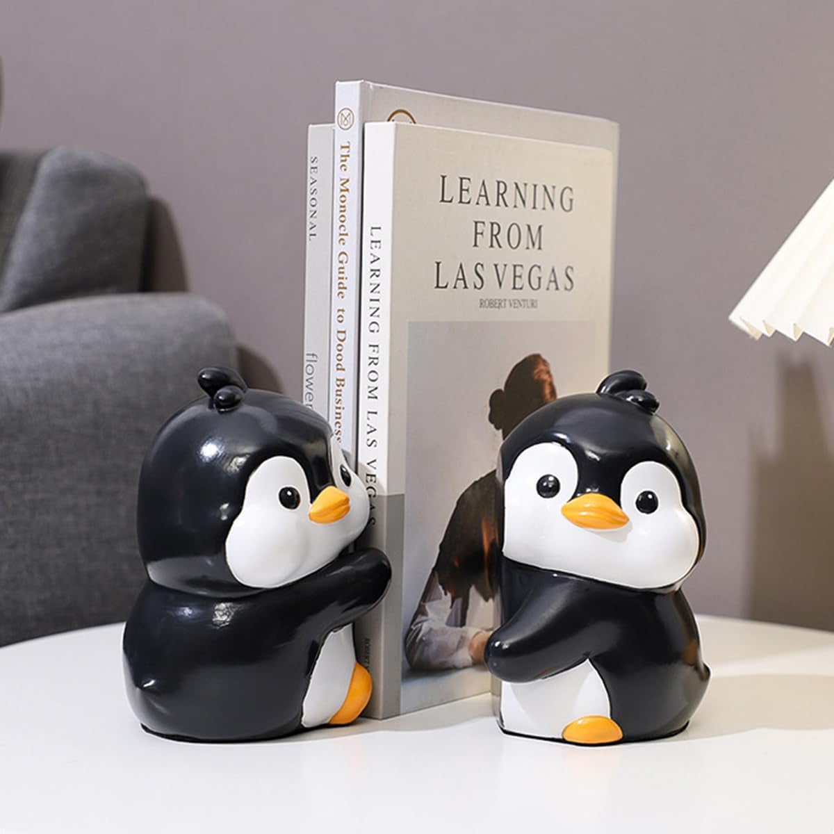 Cute Hug Penguins Decorative Bookends, Unique Animal Book Ends to Hold Books Creative Resin Book Holder Stopper for Home Office Desk Bookshelf Decoration