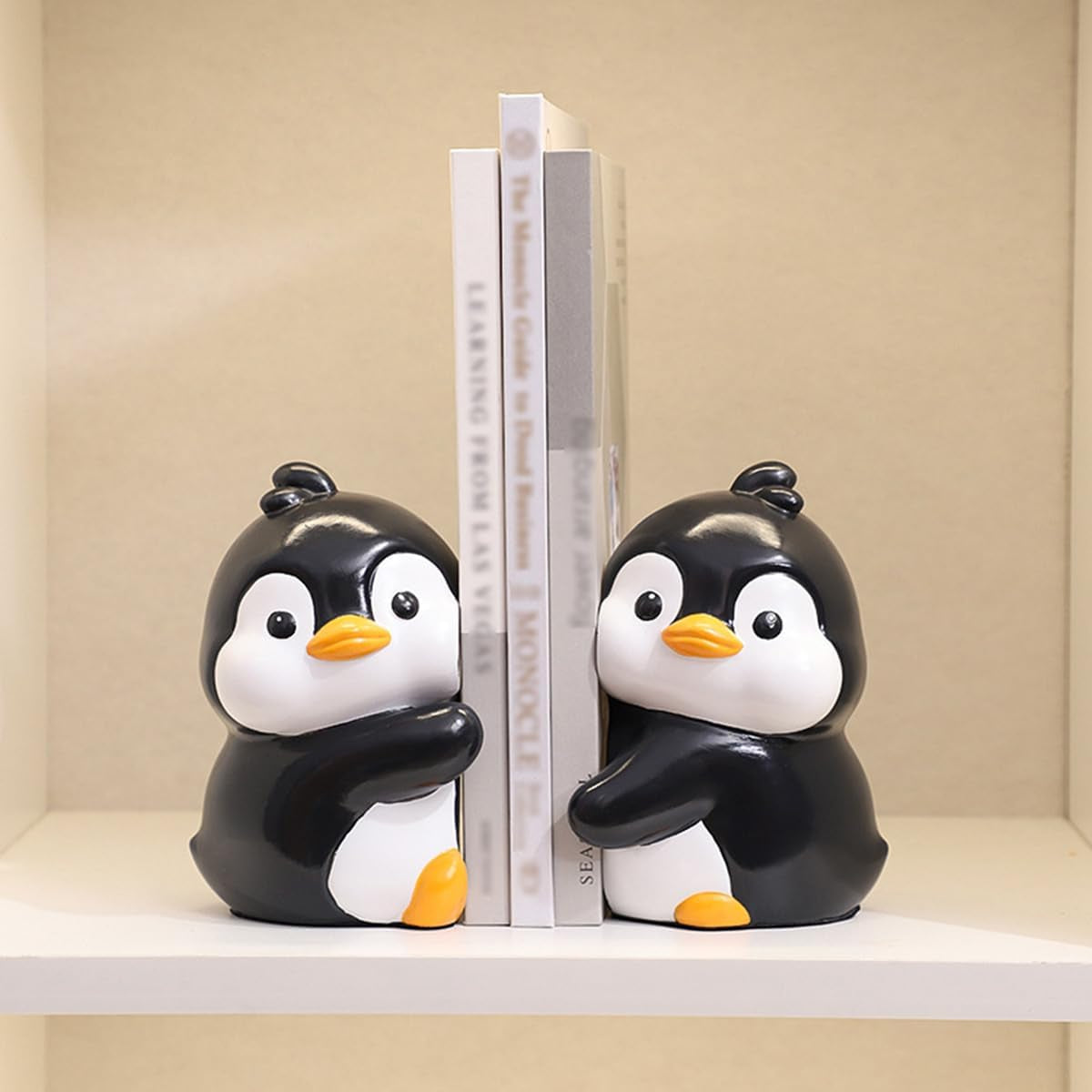 Cute Hug Penguins Decorative Bookends, Unique Animal Book Ends to Hold Books Creative Resin Book Holder Stopper for Home Office Desk Bookshelf Decoration
