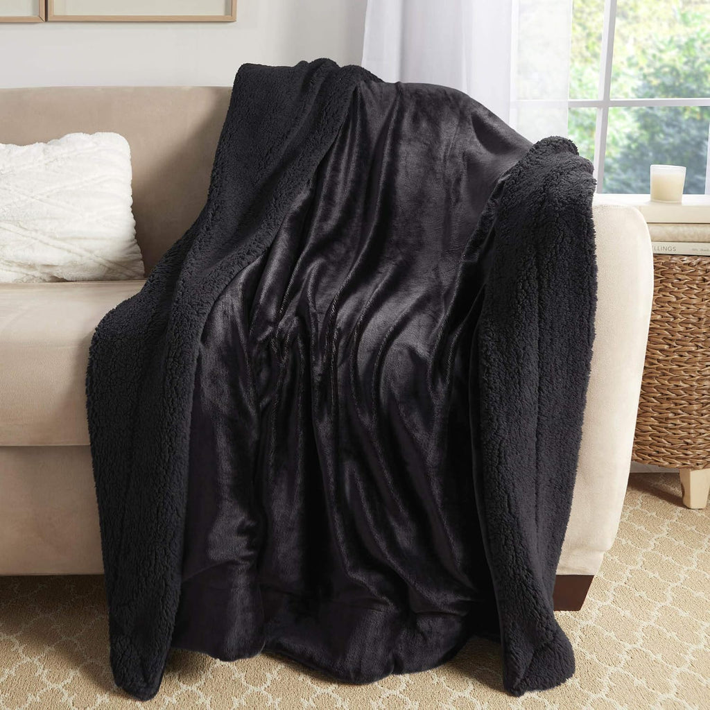 Sherpa Throw Blanket Super Soft Reversible Ultra Luxurious Plush Blanket, 50 X 60 Inches, Black/Black